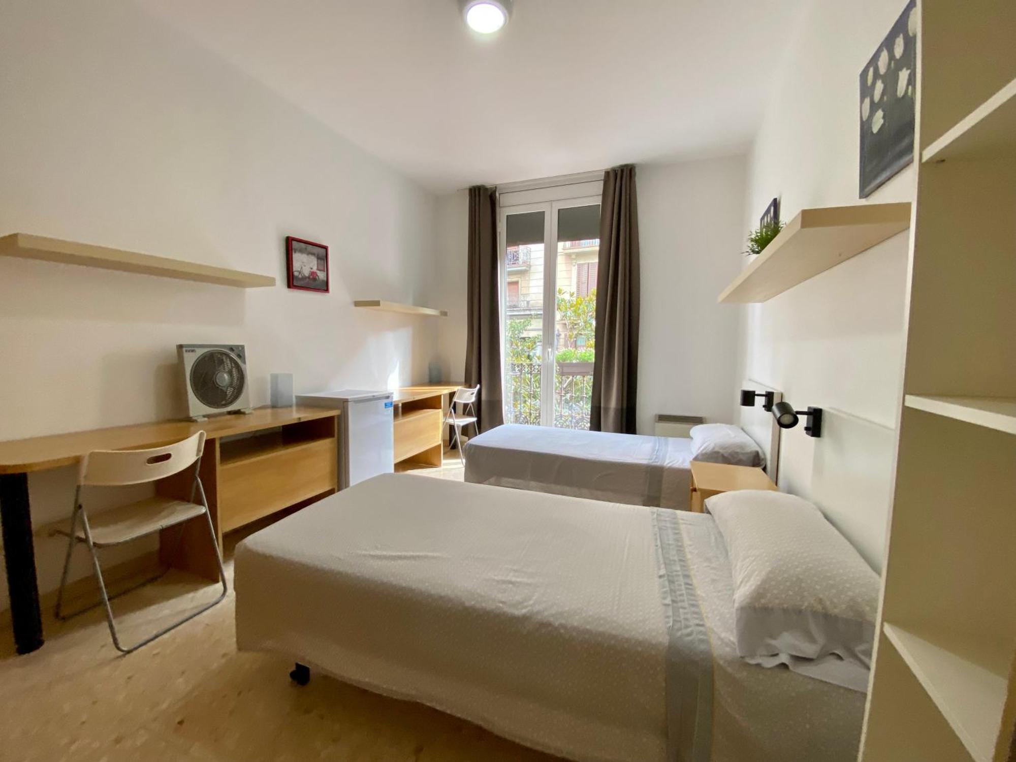 Barcelona Housing Recommend For Students — Photos 1